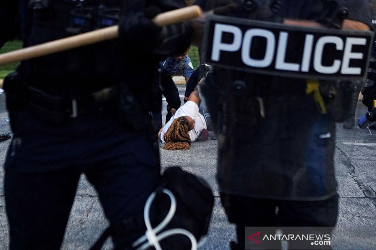 Trump sebut 'lebih banyak orang kulit putih' terbunuh oleh polisi AS