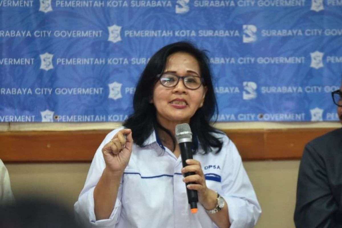 Wali Kota Risma: Kepala DP5A Surabaya sosok berdedikasi tinggi