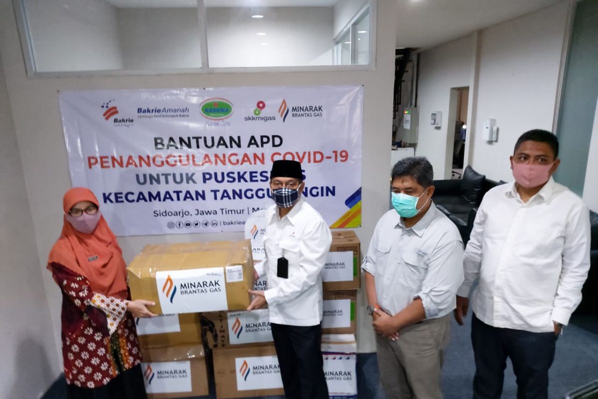 SKK Migas Jabanusa bersama 13 KKKS bantu warga dan Tenaga Medis lawan COVID-19