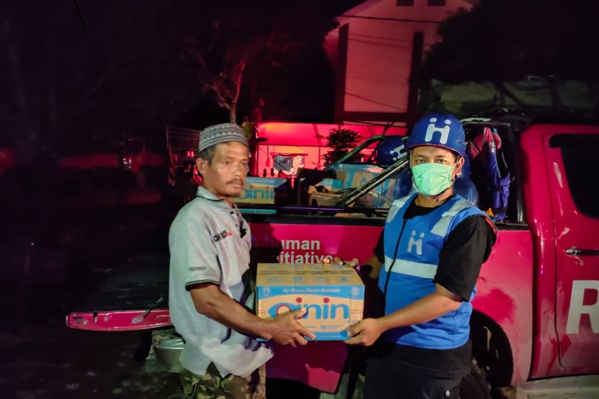 Tim Emergency Response Human Initiative bantu korban banjir bandang Luwu Utara