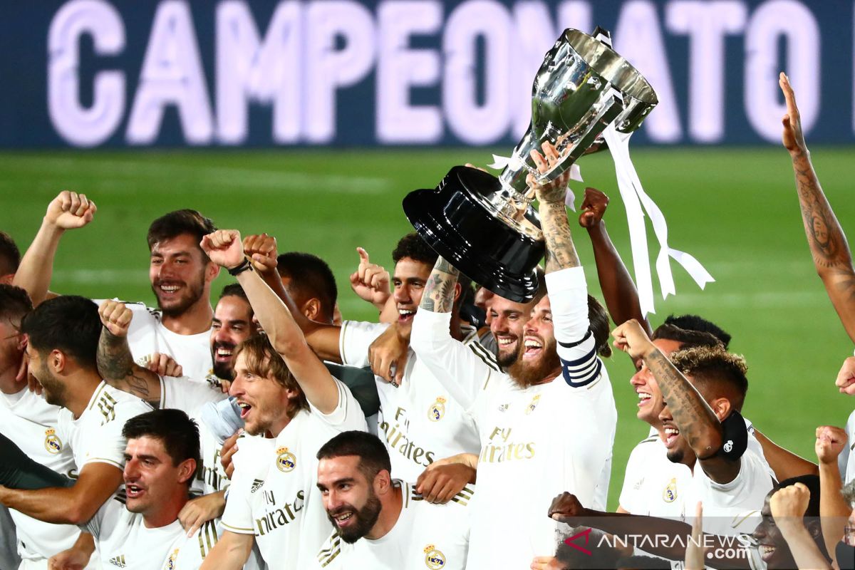 Real Madrid raih gelar ke-34 usai juara Liga Spanyol