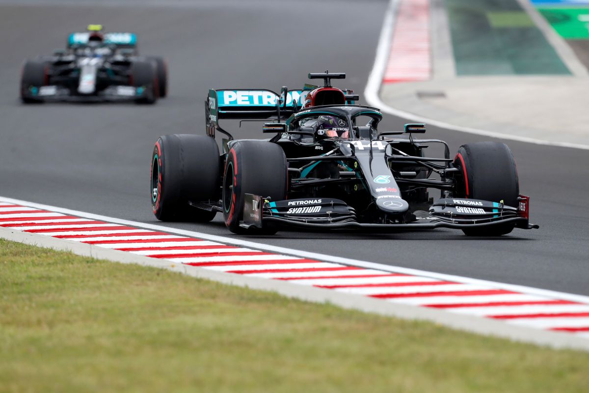 Duet Mercedes tercepat dalam sesi latihan  bebas pertama GP Hungaria