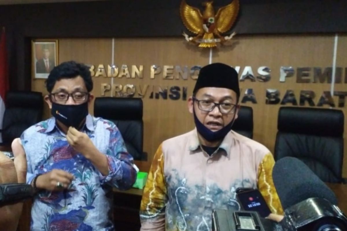 Bawaslu Jabar temukan ribuan orang meninggal dukung calon kepala daerah independen