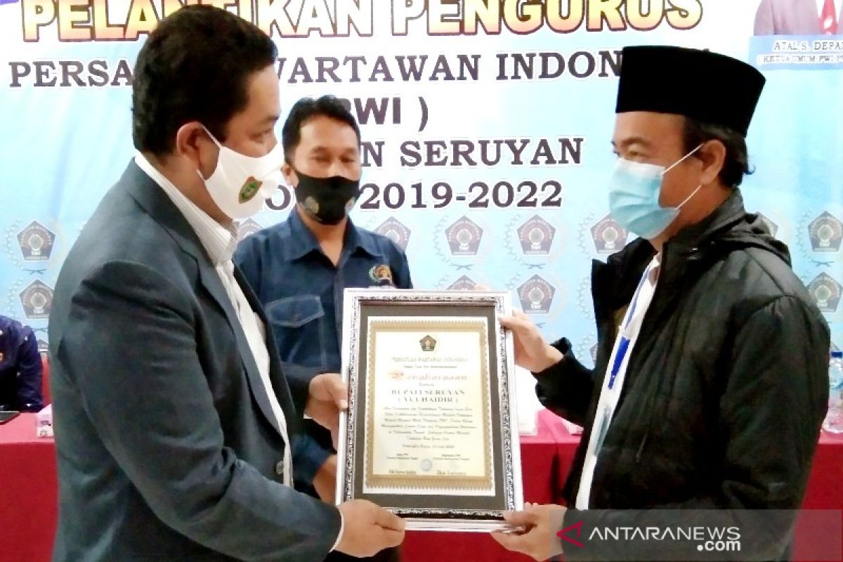 Pembangunan memerlukan koreksi hingga kritik, kata Bupati Seruyan