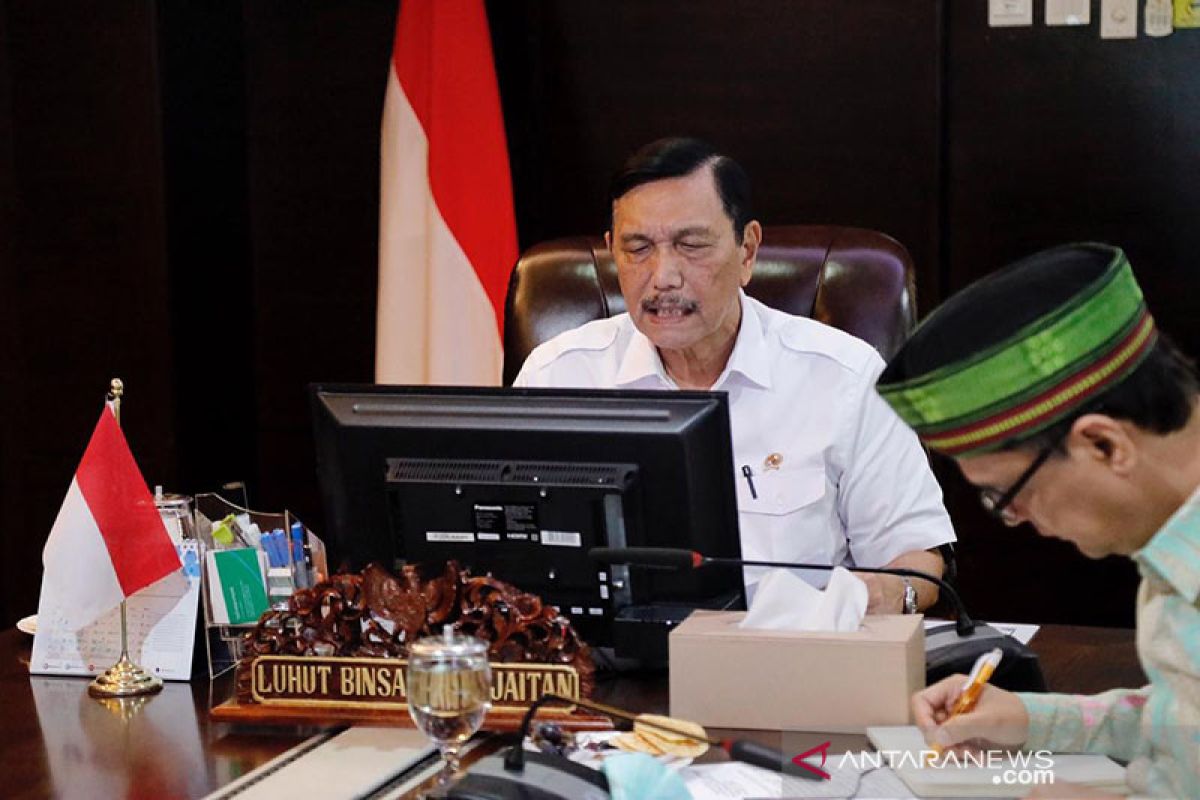 Luhut minta perbankan longgarkan proses administrasi kredit bagi UMKM