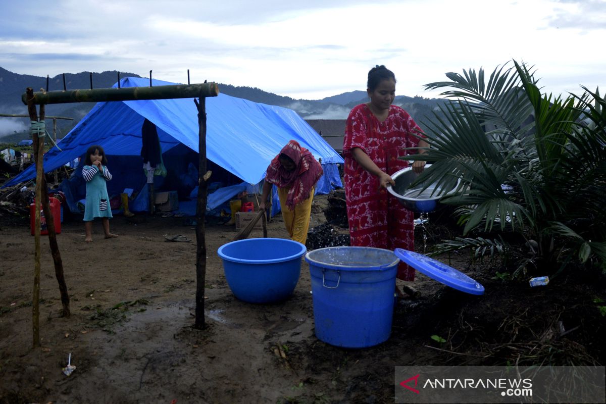 Mensos berikan bantuan untuk masyarakat Luwu Utara