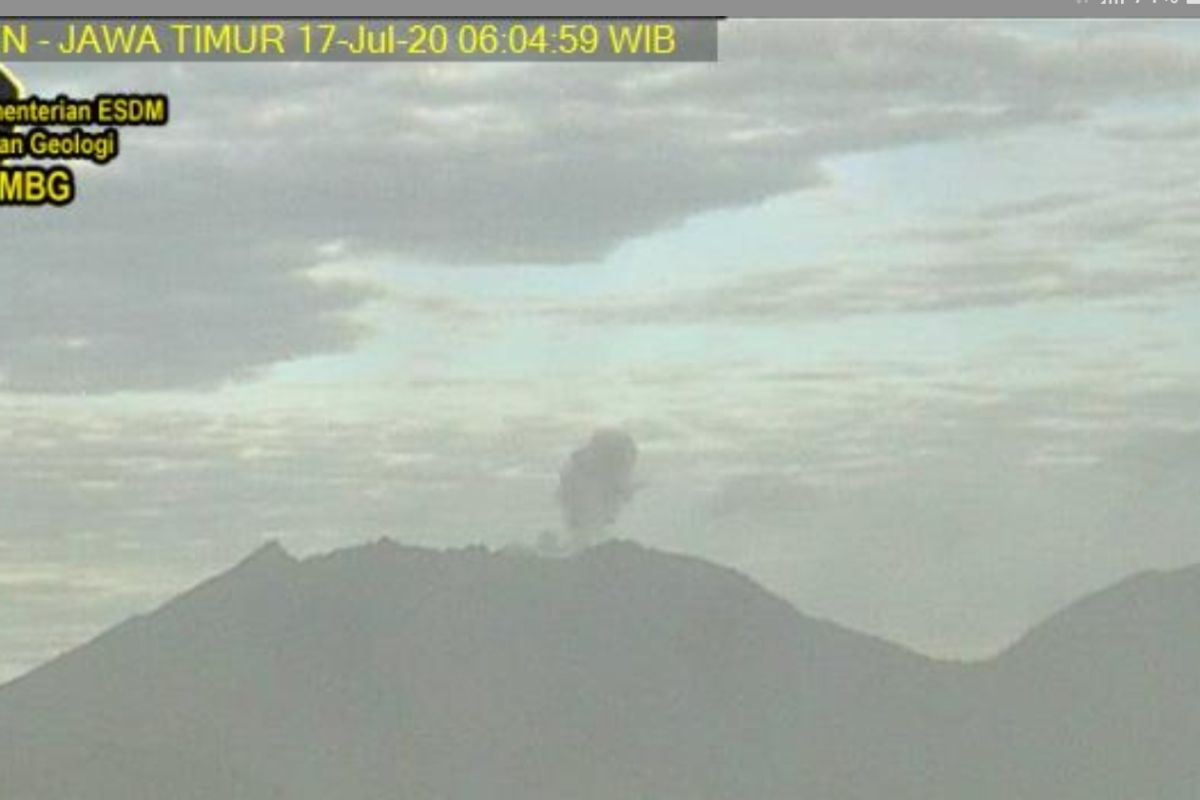 Status Gunung Raung meningkat jadi waspada