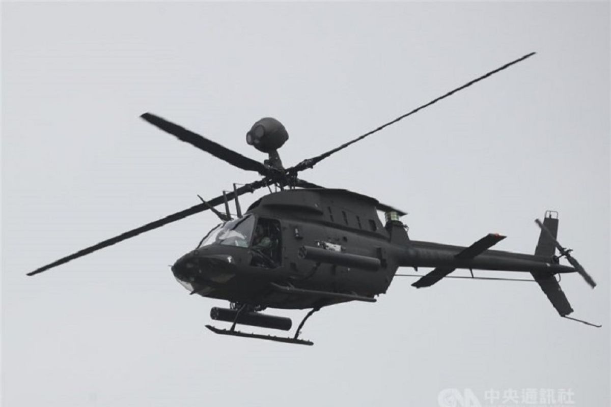 Helikopter jatuh saat latihan, dua tentara tewas