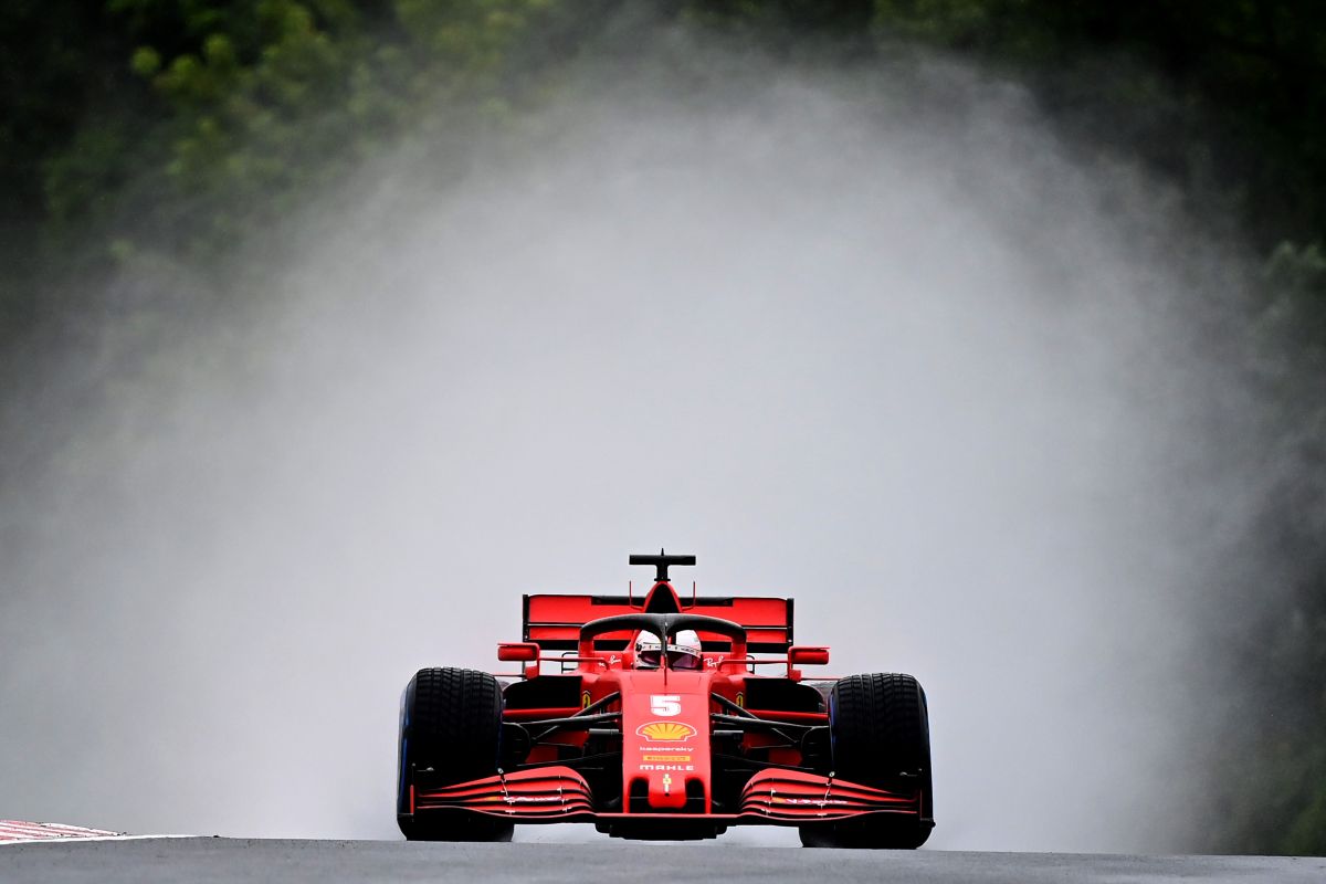 Formula 1: Vettel jinakkan trek basah untuk puncaki latihan bebas GP Hunggaria