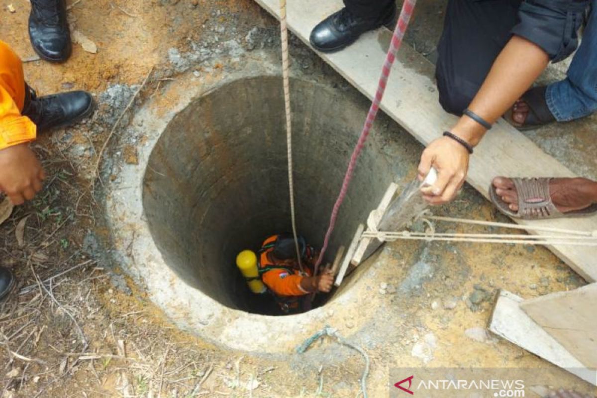 Kehabisan oksigen, dua warga Aceh Barat meninggal dunia  di dalam sumur