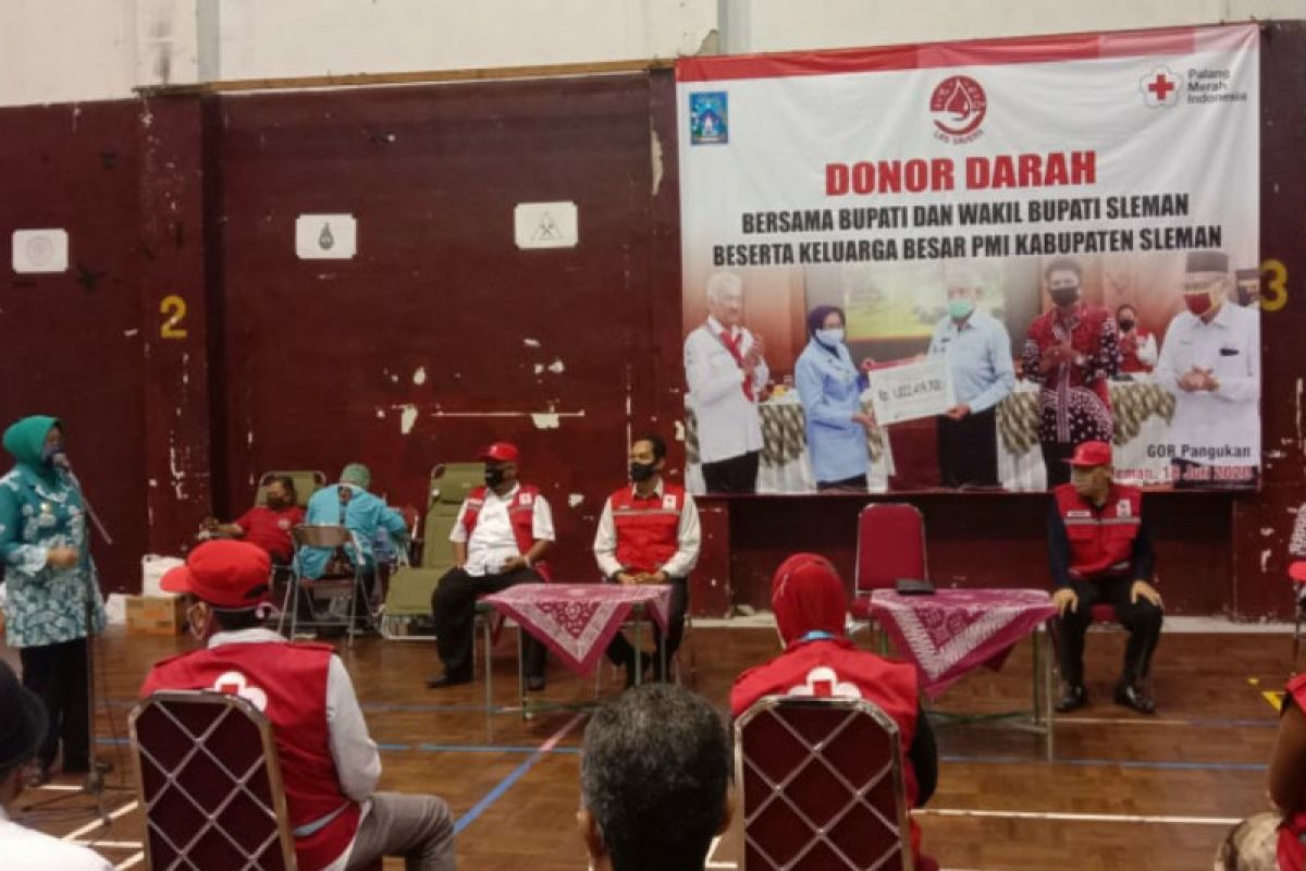 PMI pusat memberi penghargaan 10 desa Program Sibat di Sleman