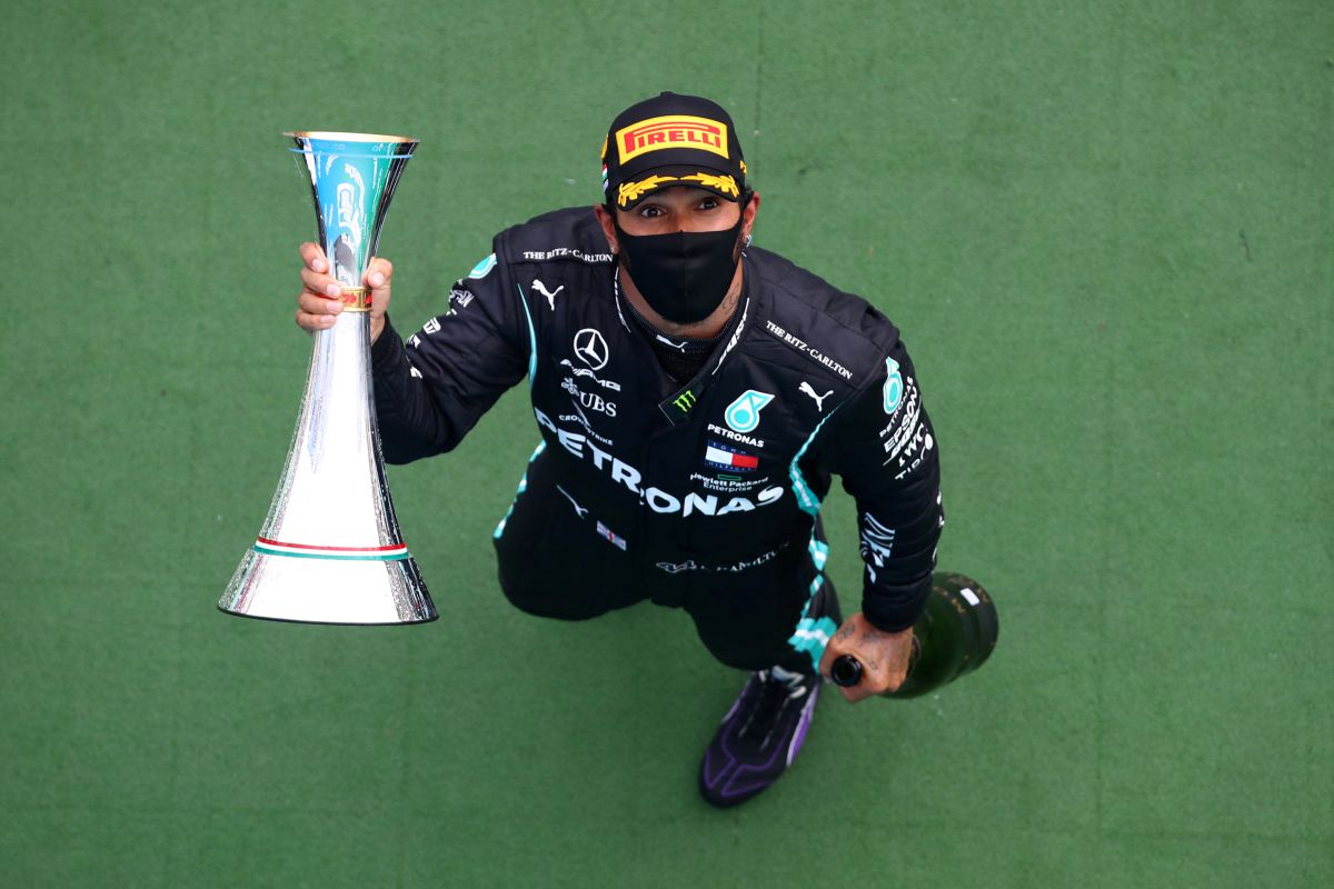 Lewis Hamilton tampil dominan untuk juarai GP Hungaria ke-8 kalinya