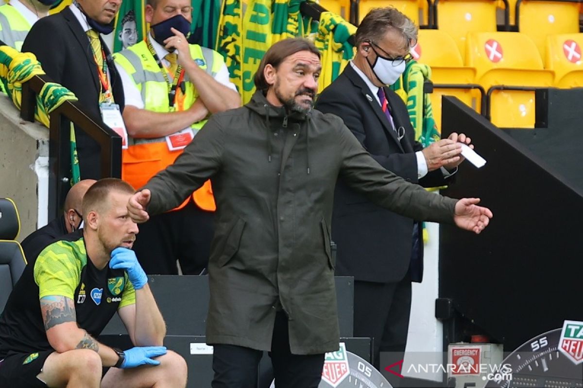 Manajer Norwich City Farke kritik 2 kartu merah yang didapat Norwich kontra Burnley