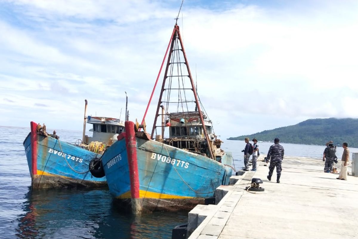 Gugus Tempur Laut Koarmada I minta nelayan Natuna tidak perlu takut melaut