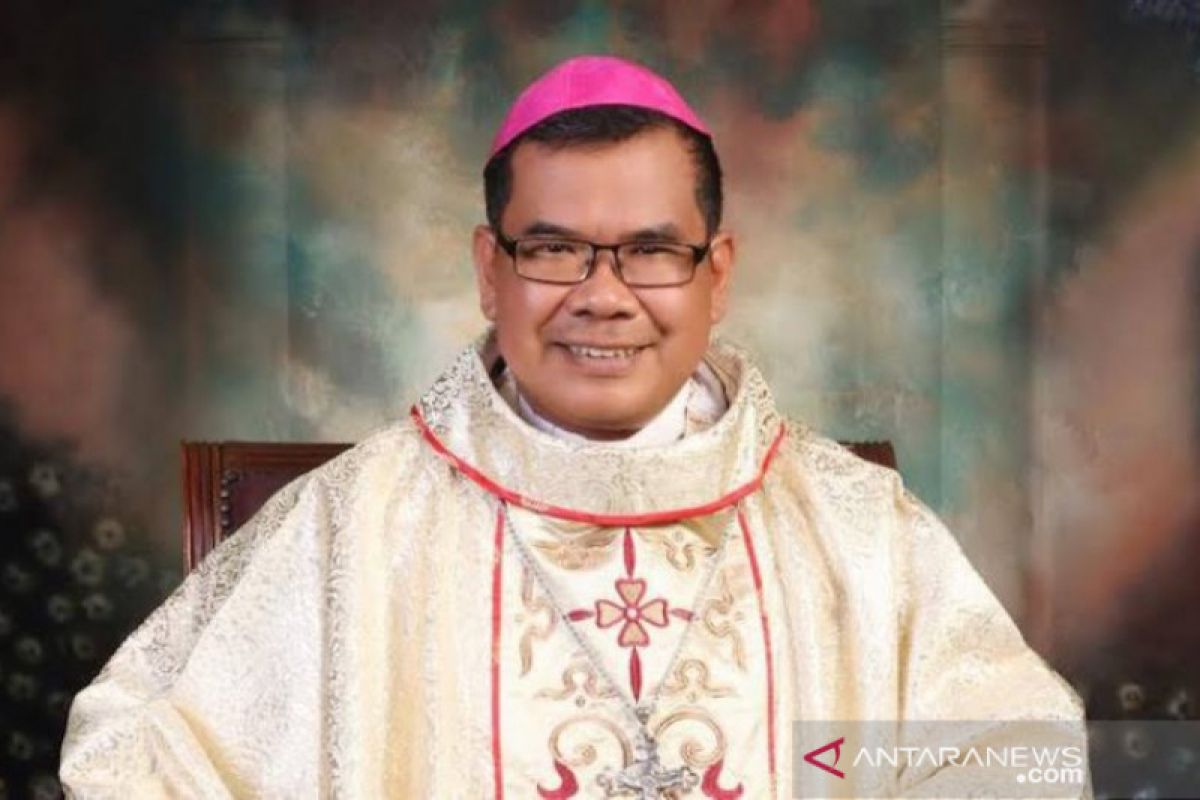 Uskup Agung Medan Mgr Kornelius Sipayung positif COVID-19
