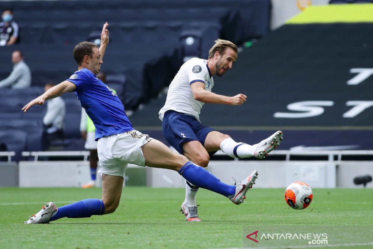 Tottenham ganggu peluang empat besar Leicester setelah menang 3-0