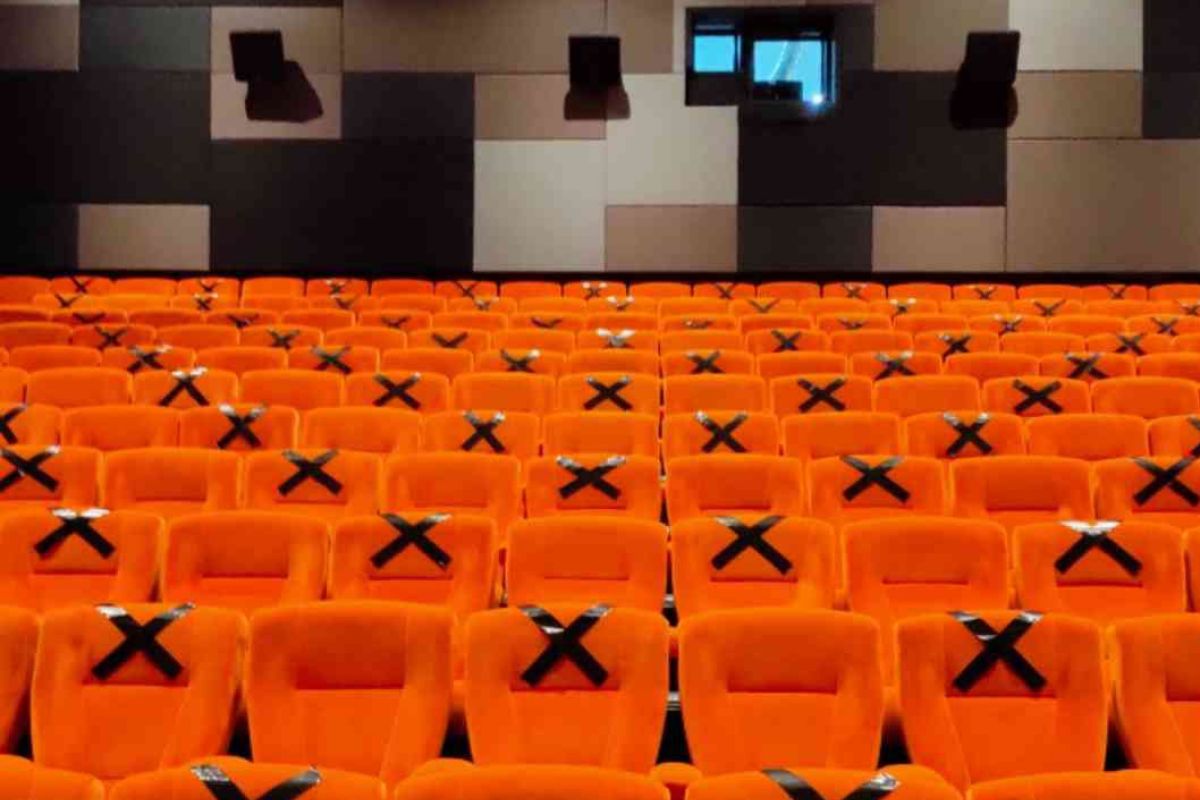 Sejumlah bioskop  di Bekasi dicek standar protokol kesehatannya