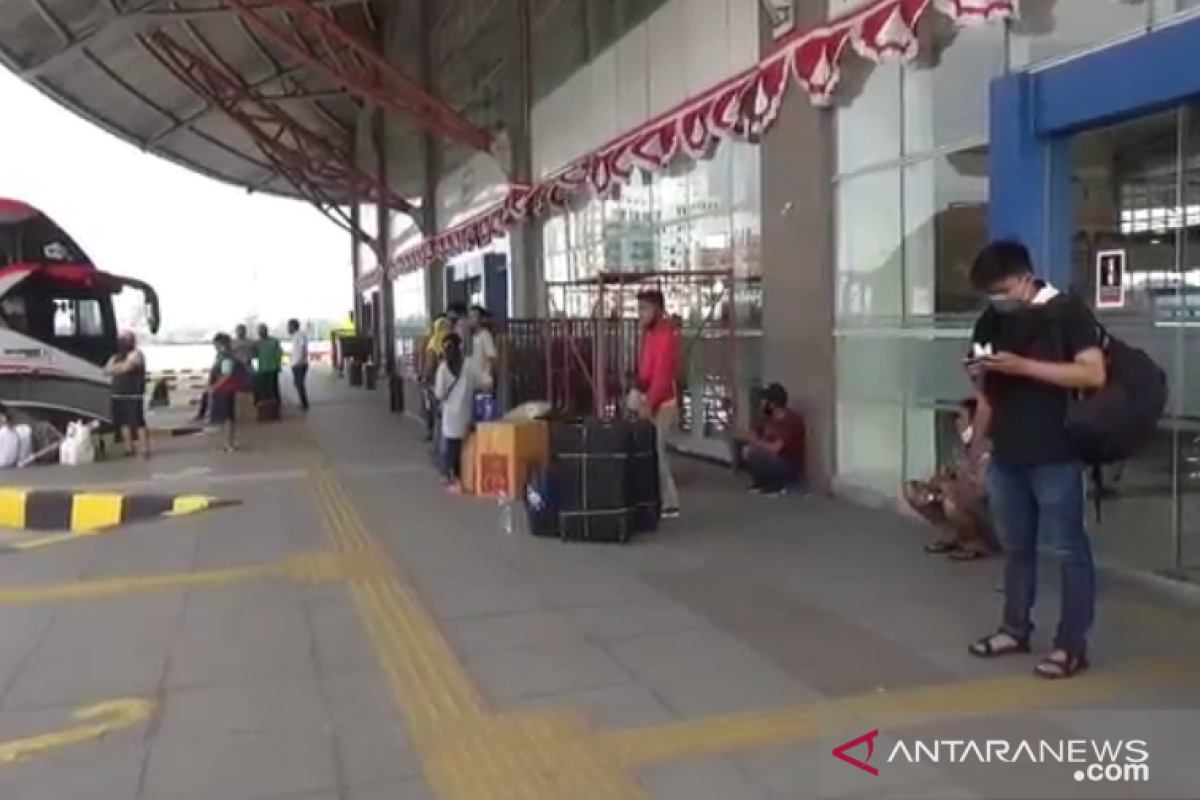 CLM picu lonjakan penumpang di Terminal Pulo Gebang