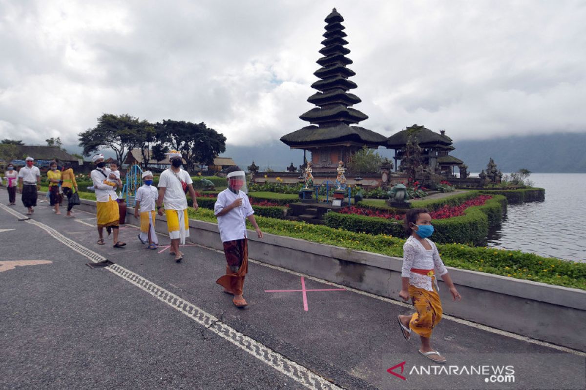 Bupati Tabanan buka kembali Tanah Lot-Pura Ulundanu, tutup sejak 22 Maret