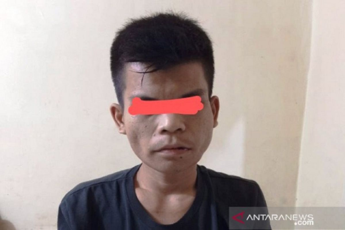 Remaja curi gawai yang tertinggal di ATM center di Pisang, ditangkap berkat rekaman CCTV