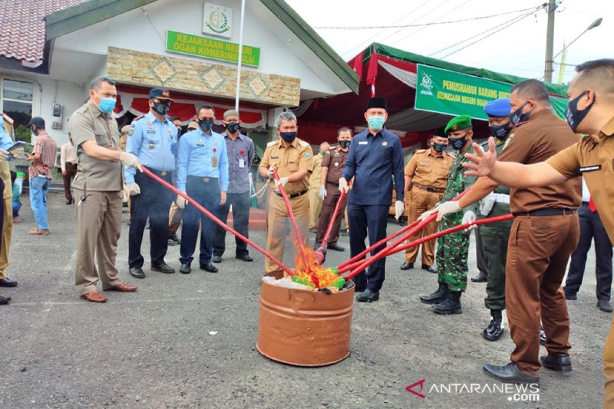 Kejari OKU musnahkan barang bukti 162,75 gram sabu-sabu