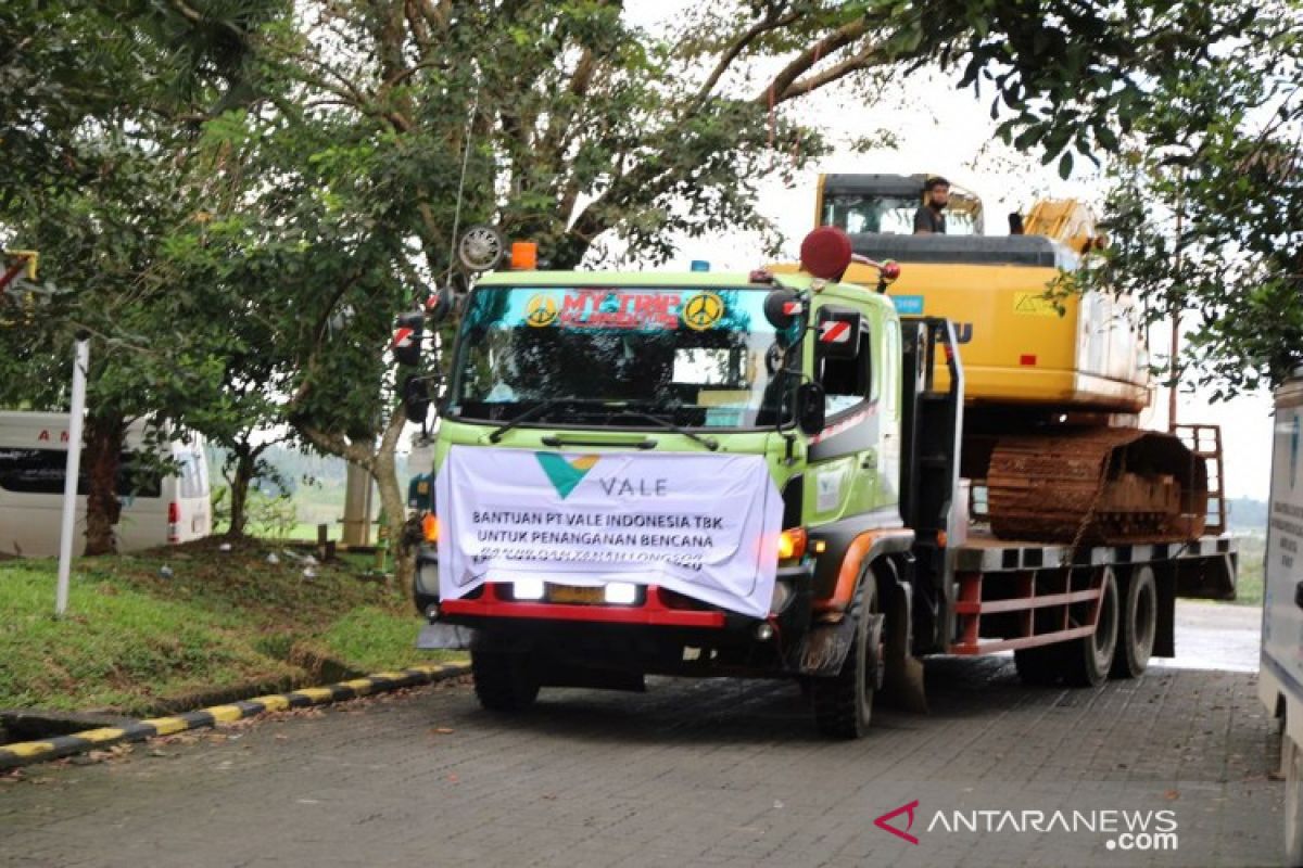 PT Vale menurunkan alat berat dan logistik bantu korban banjir Masamba