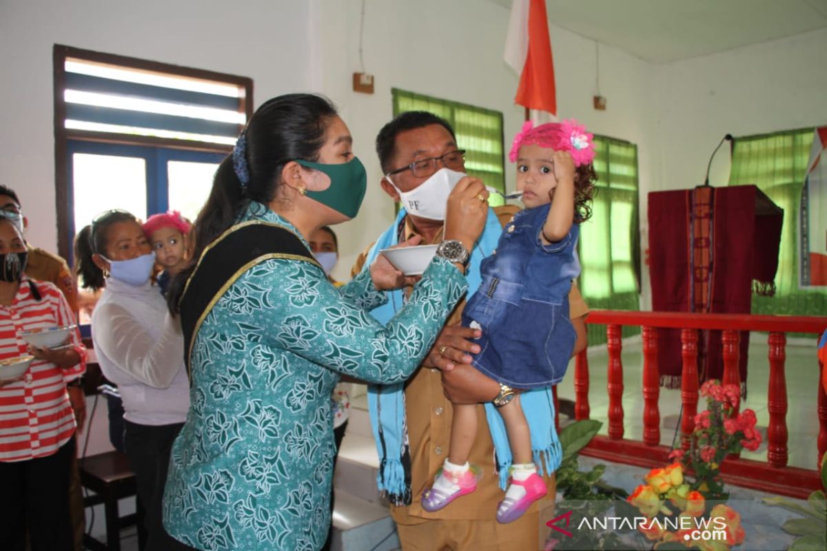 TP PKK Kepulauan Tanimbar - LSM PITA salurkan makanan tambahan balita