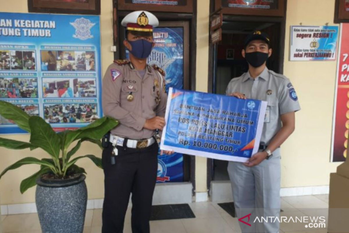 Jasa Raharja Babel serahkan bantuan pembangunan pos polisi Kota Manggar