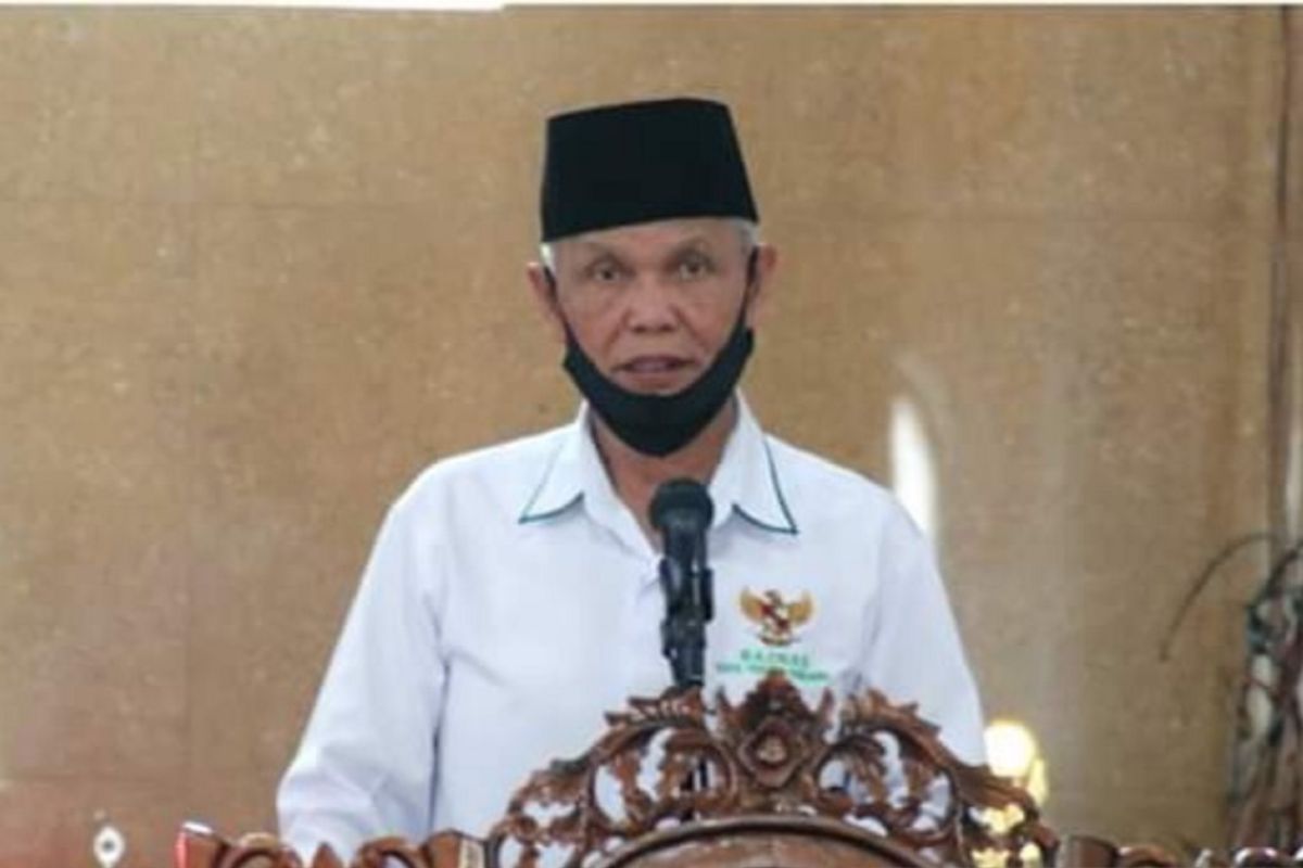 Baznas Padang Panjang salurkan zakat kepada 109 penerima