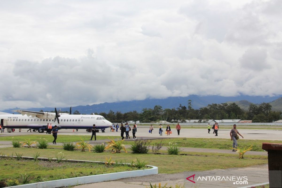 Pemkab Jayawijaya kembali tutup Bandara Wamena Senin pekan depan