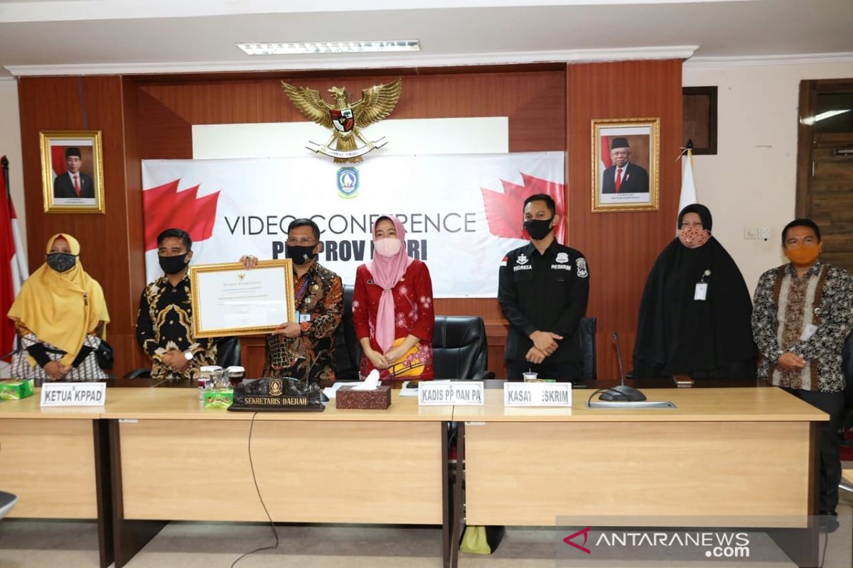 KPAI berikan penghargaan kepada Pemrov Kepulauan Riau