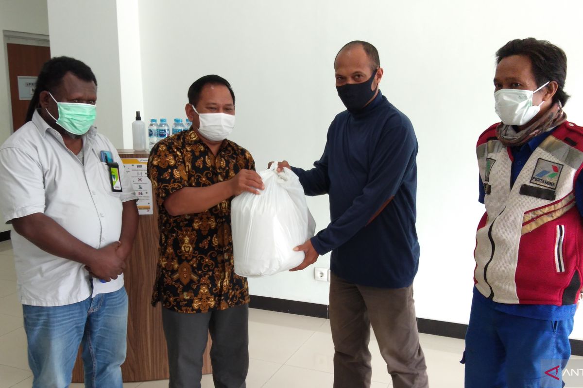 Pertamina bantu wartawan korban banjir kota Sorong