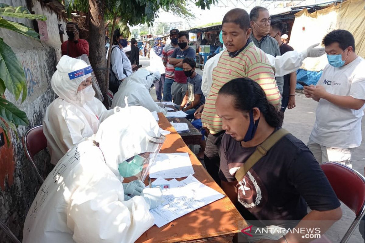 80 pedagang UKM Jakarta Pusat jalani tes usap massal