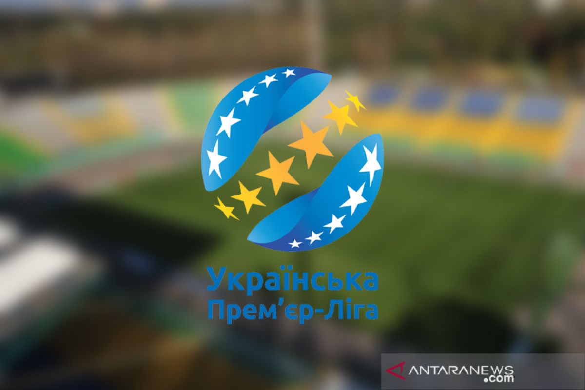 Ukraina izinkan laga sepak bola ditonton seperempat kapasitas stadion