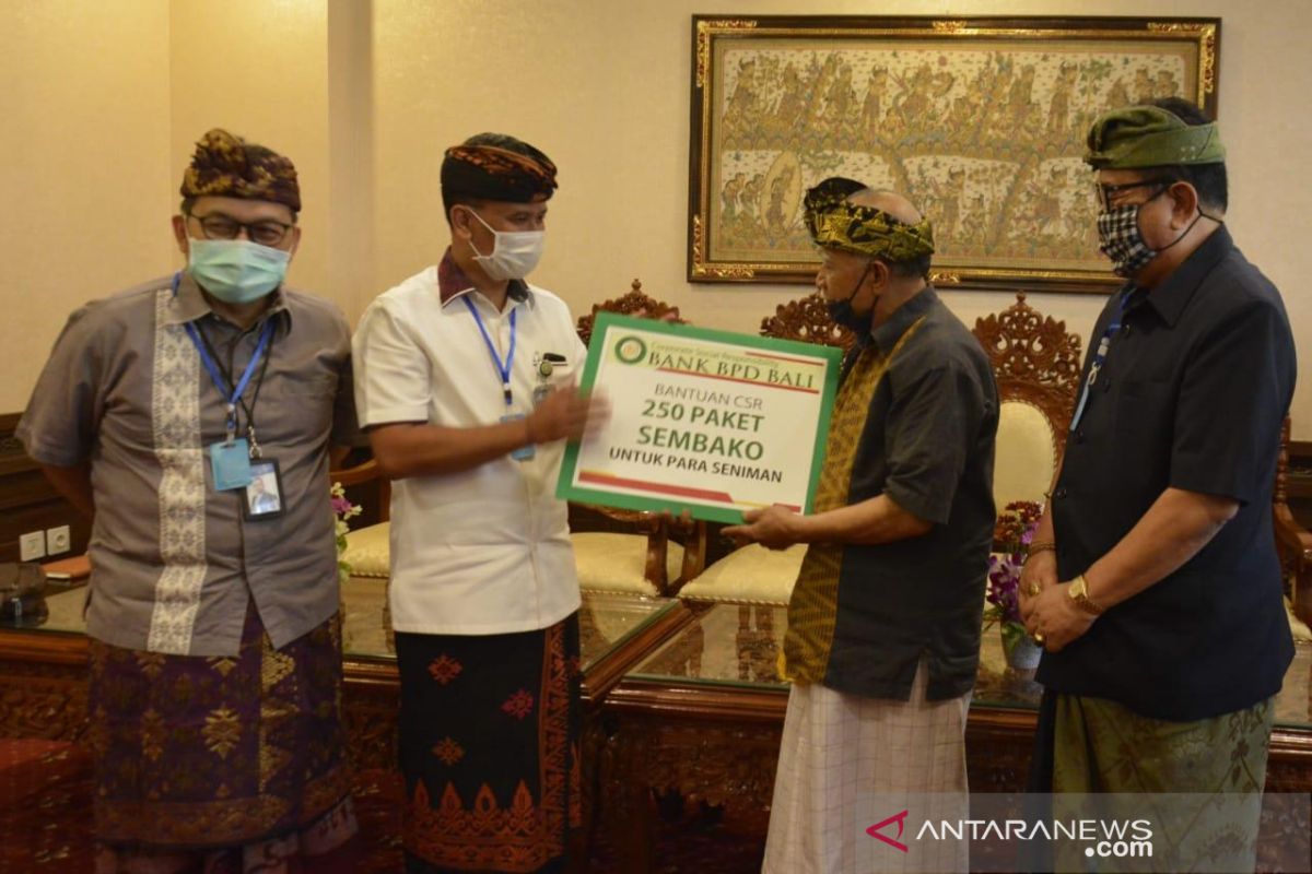 Wagub Bali apresiasi kepedulian perbankan pada seniman di tengah pandemi