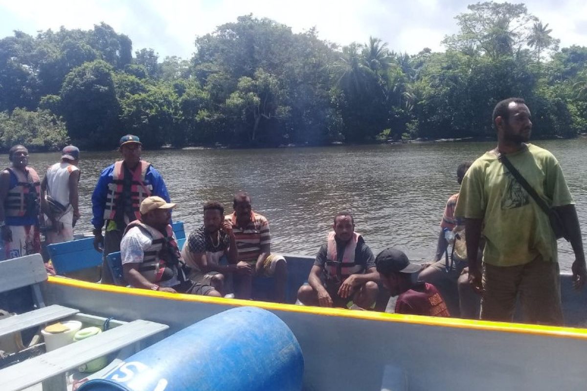 Tim SAR gabungan temukan dua korban perahu terbalik di perairan Mamberamo Raya