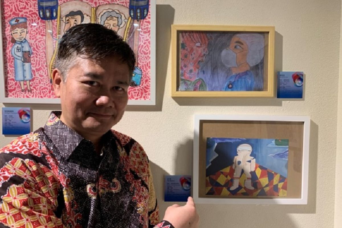 Ada lukisan dua seniman asal Yogyakarta dan klepon di Museum Shanghai