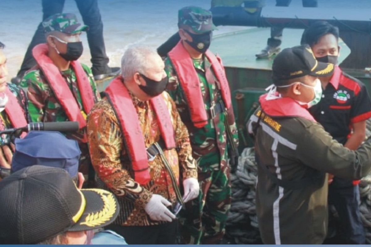 Bupati Tanjabbar dan Danlanal Palembang lakukan patroli perairan Kualatungkal