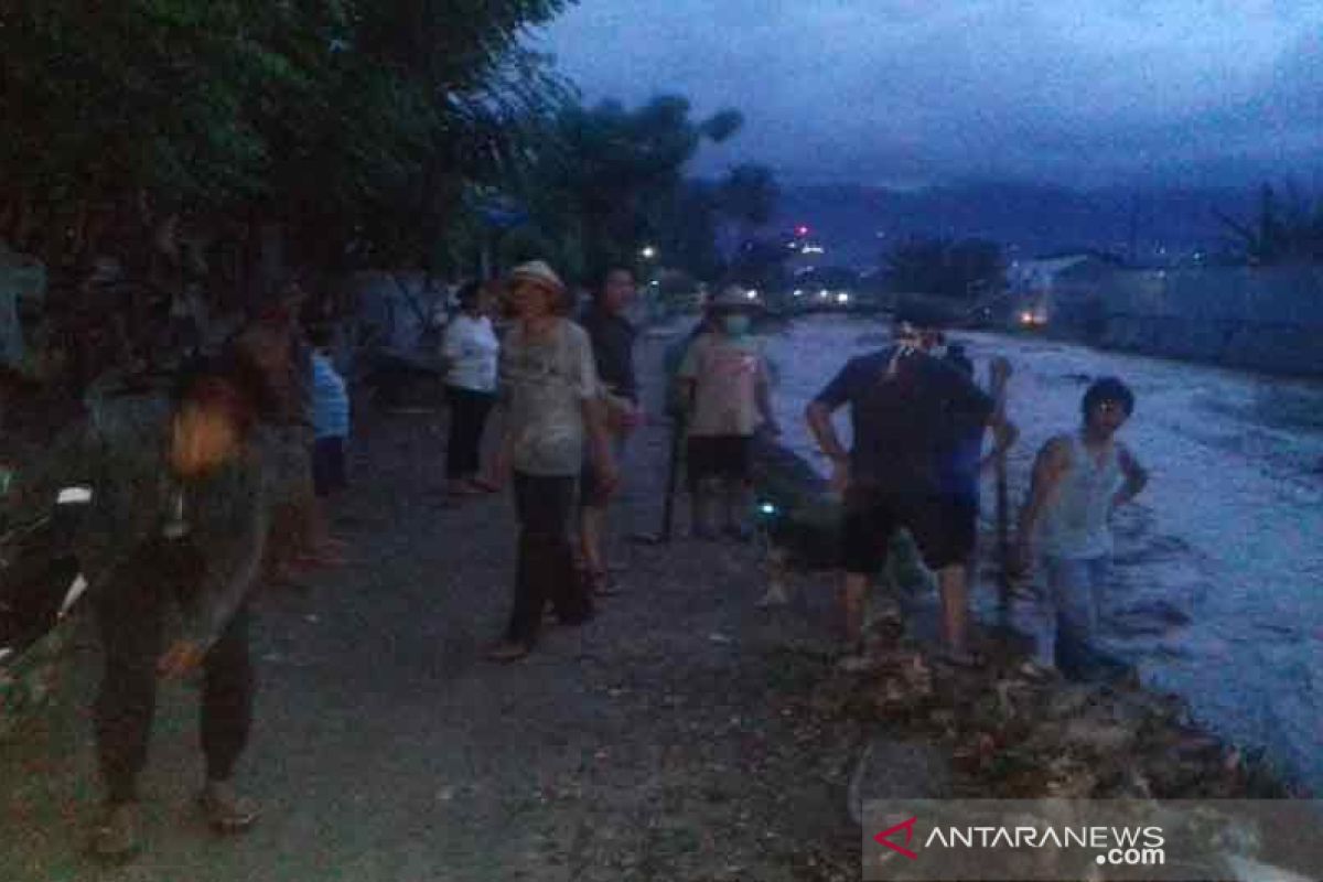 Warga Palu  desak pemerintah bangun tanggul cegah banjir