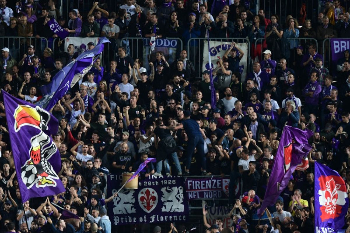 September nanti Italia bolehkan lagi penonton  masuk stadion