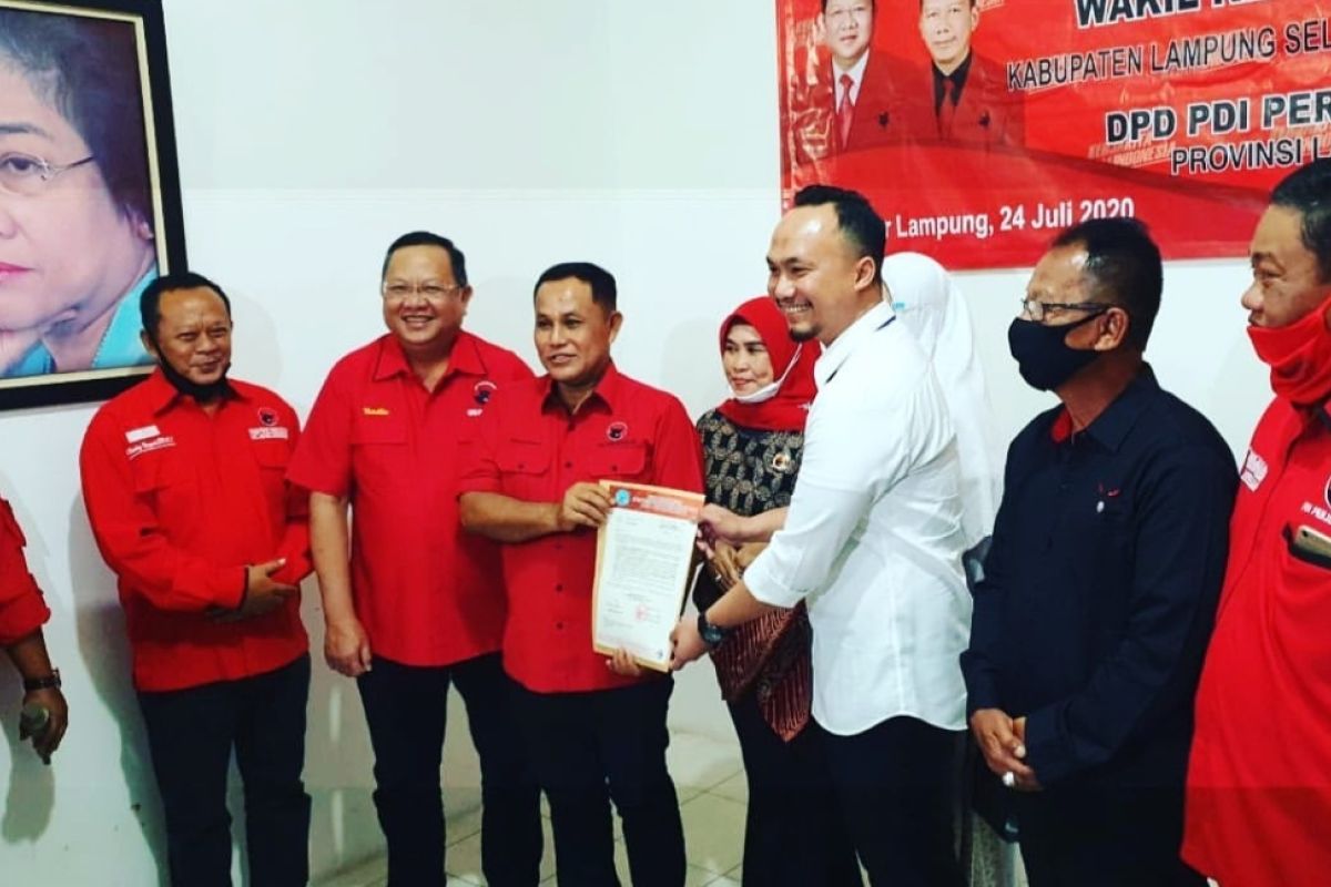 PDIP beri rekomendasi kepada Anna-Fritz di Metro, Nanang-Pandu di Lampung Selatan