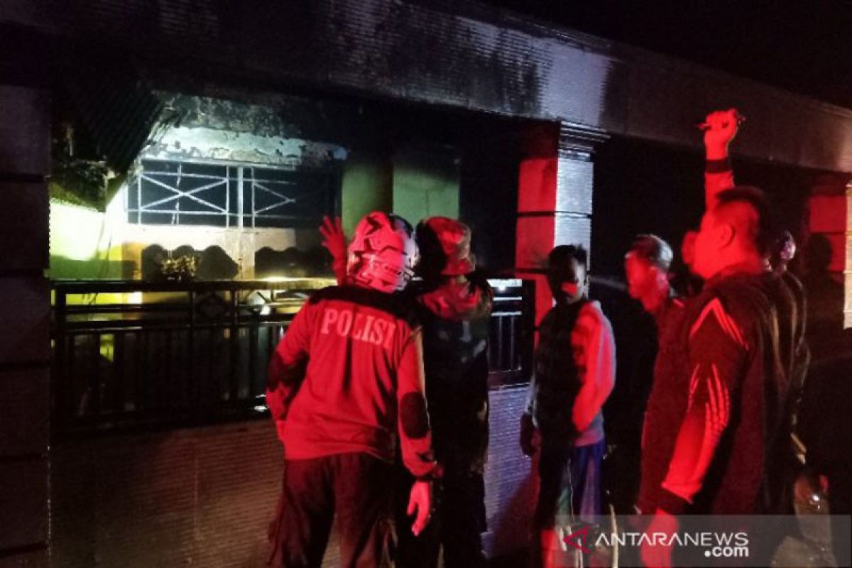 Polisi selidiki penyebab terbakarnya delapan rumah di Palangka Raya