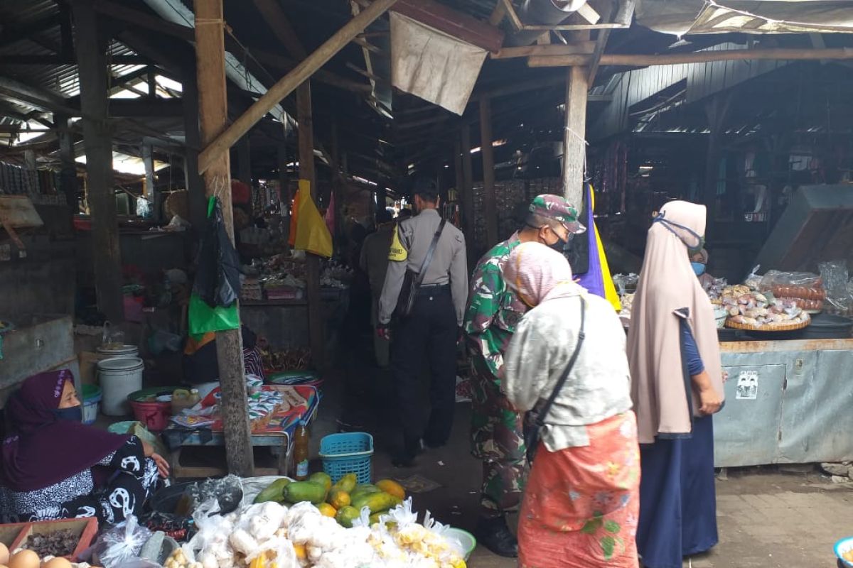 Harga kebutuhan pokok di Kota Mataram masih stabil jelang Idul Adha