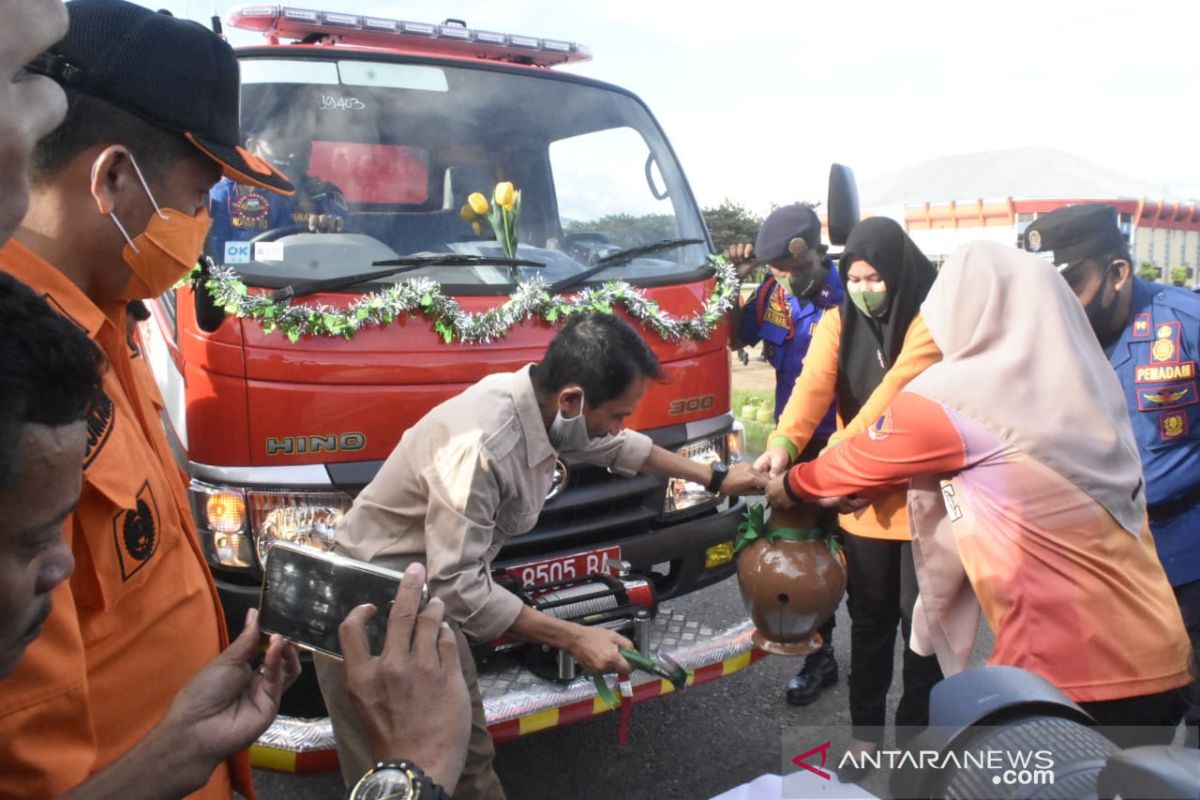 BPBD Kabupaten Gorontalo dapat tambahan mobil pemadam kebakaran