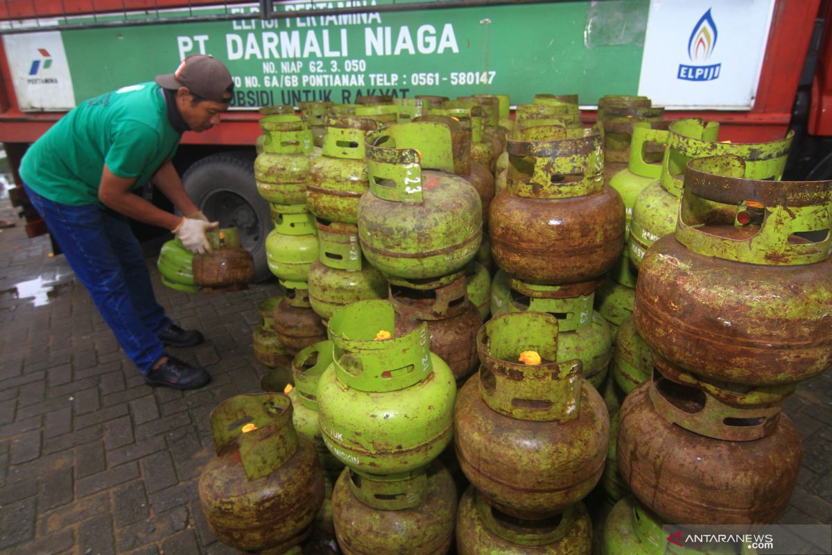 Pertamina tambah stok tabung gas elpiji di Kalteng jelang Idul Adha