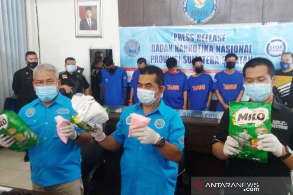 BNNP Sumsel ringkus lima pengedar  narkoba jaringan Riau