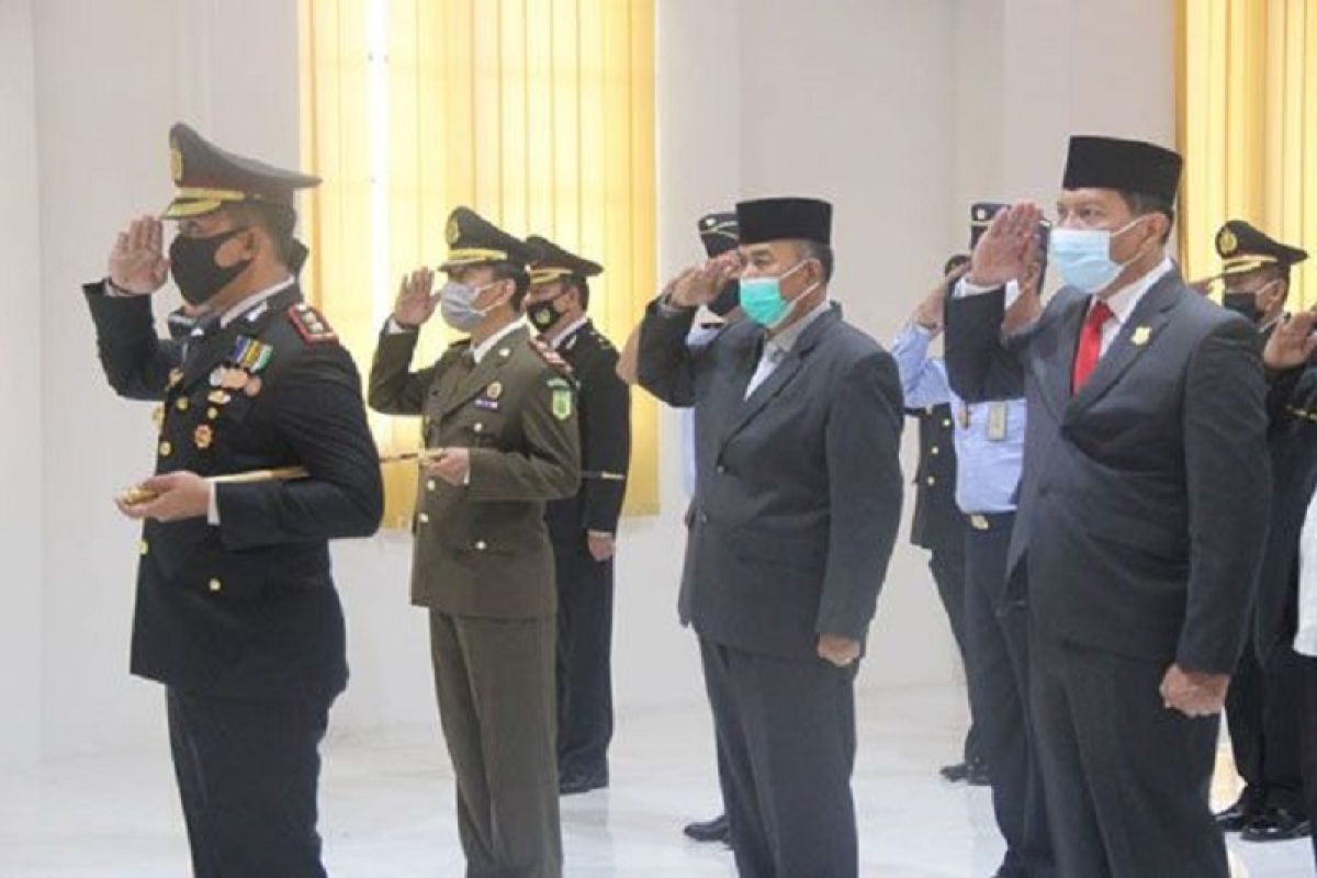 Wabup Hadiri Peringatan Hari Bhayangkara ke 74 Polres Tanjab Barat