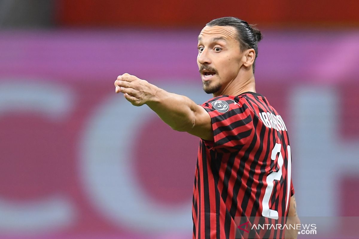 Diisukan akan pensiun, Zlatan Ibrahimovic sebut dirinya baru pemanasan