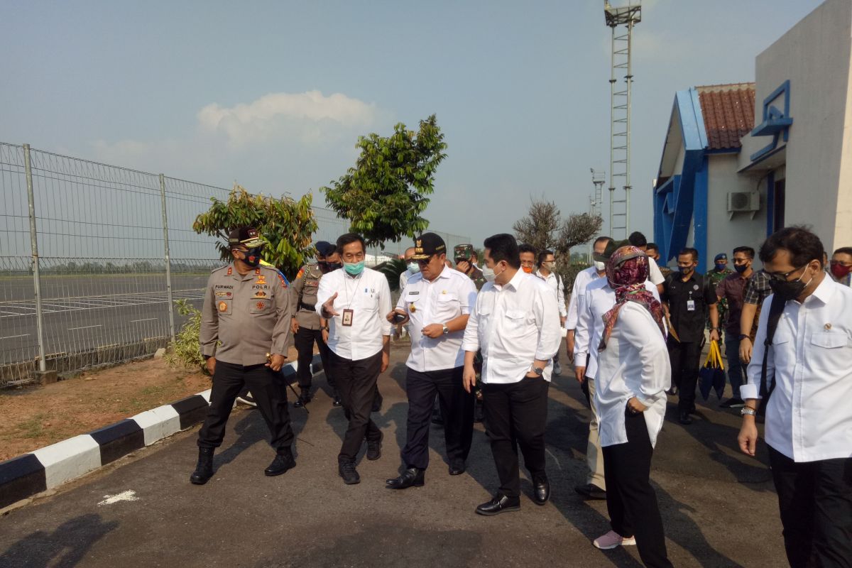 Tiga menteri kunjungi Bandara Raden Inten II