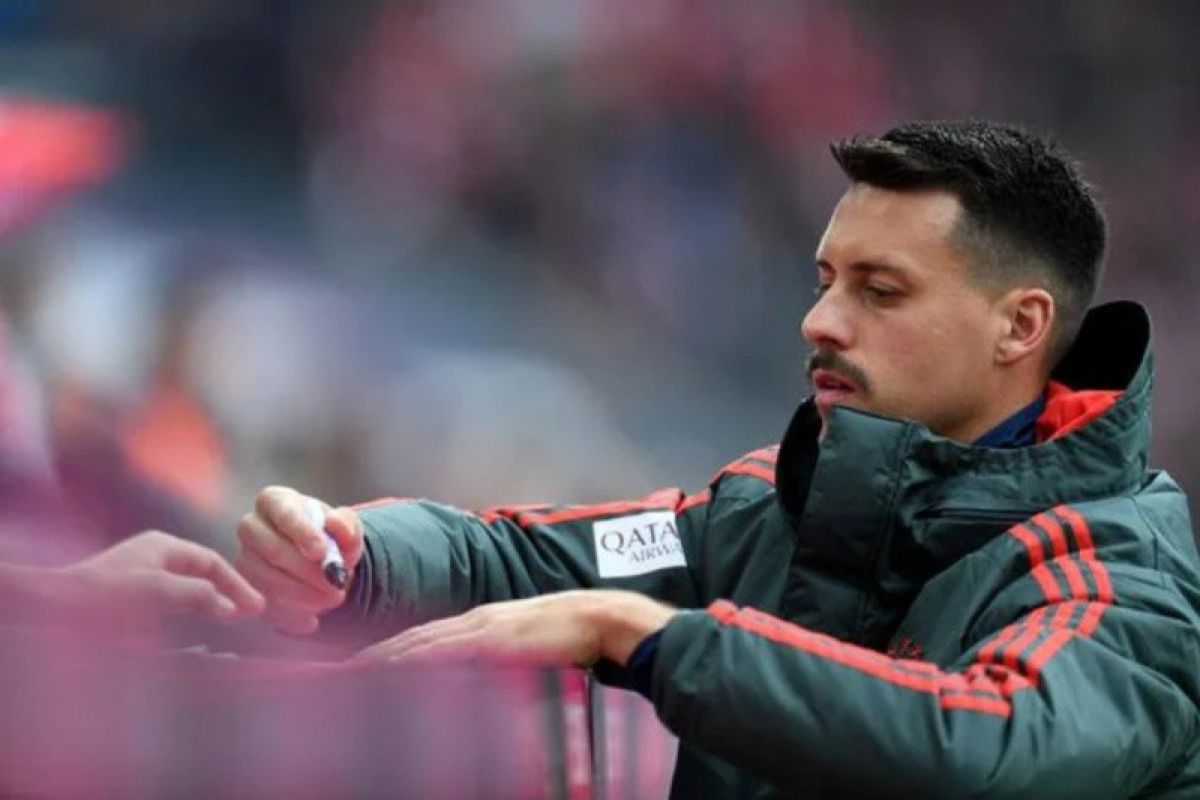 Sandro Wagner tinggalkan sepak bola  liga super China karena "alasan keluarga"